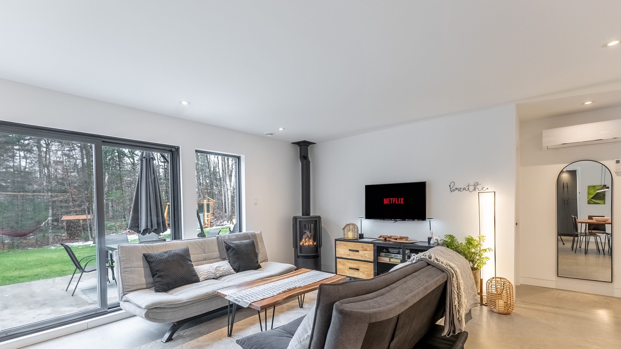 Photo of Livingroom in Argenteuil Regional County Municipality
