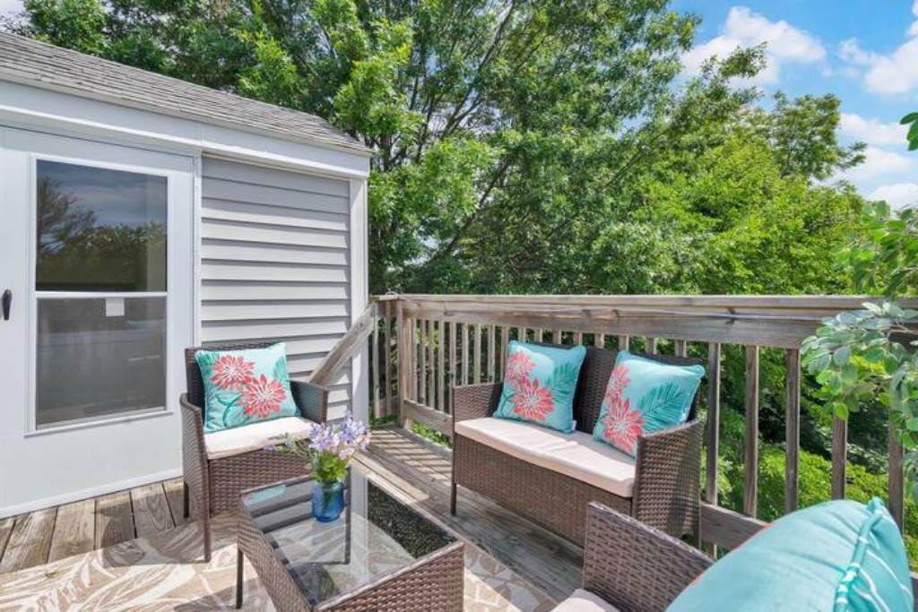 Photo of Patio Balcony in West Hartford