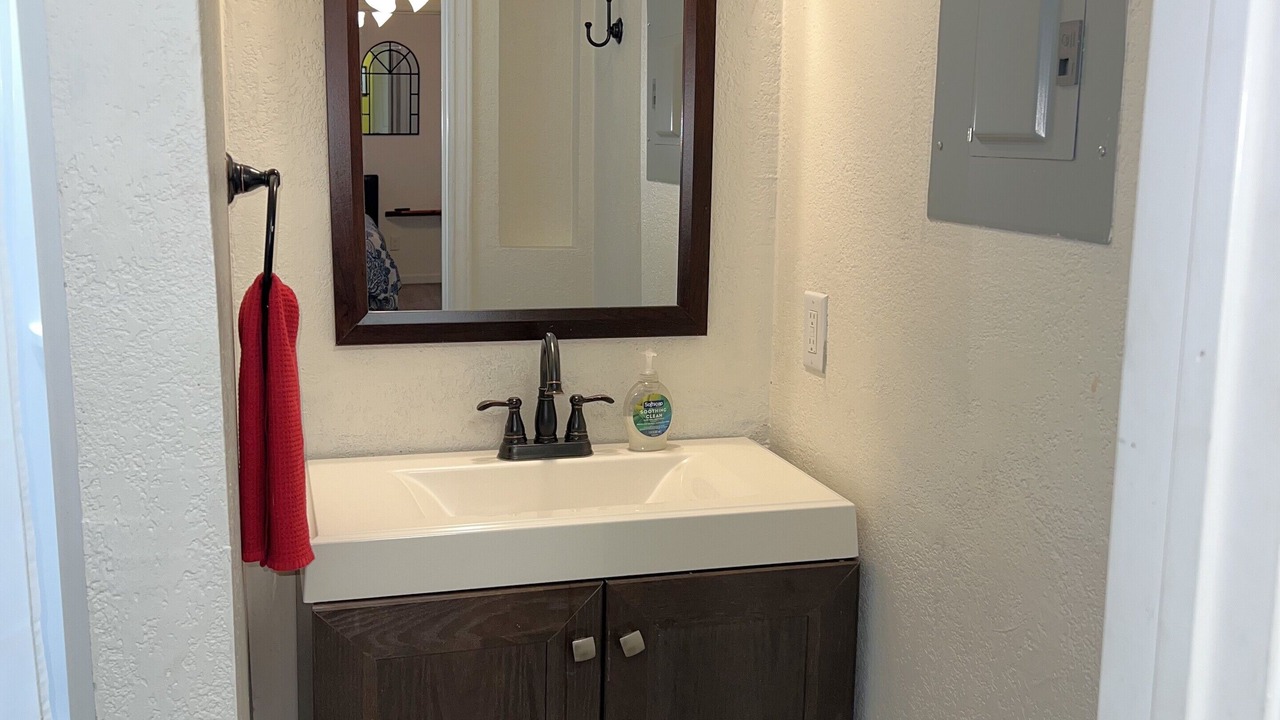 Photo of Bathroom in Govalle
