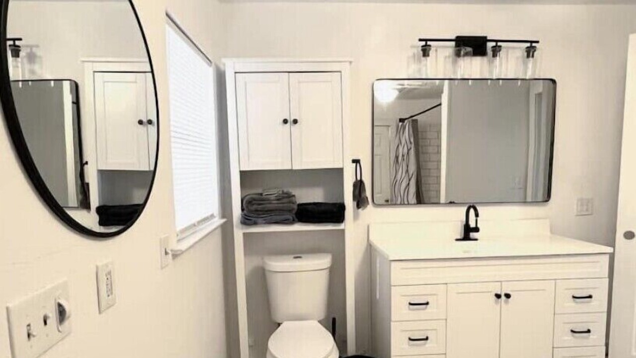 Photo of Bathroom in Govalle