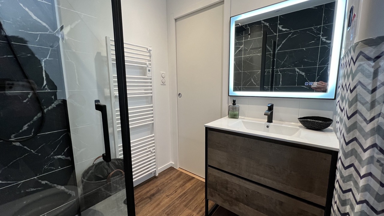 Photo of Bathroom in Lannilis
