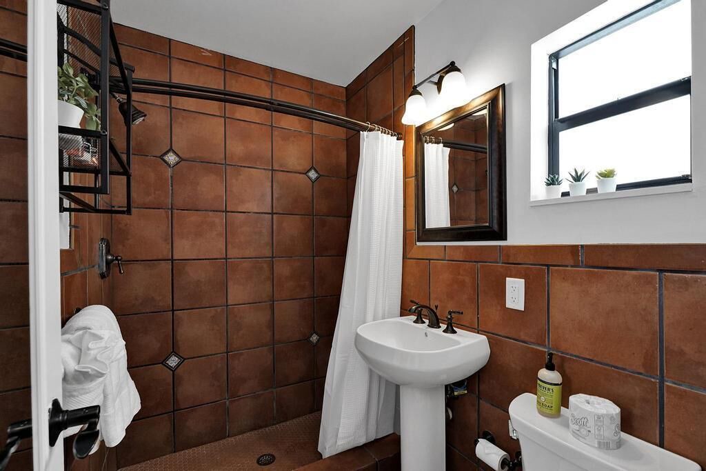 Photo of Bathroom in North Beach
