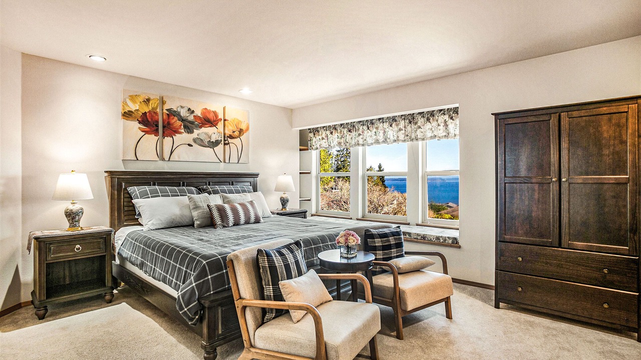 Photo of Bedroom in Port Ludlow