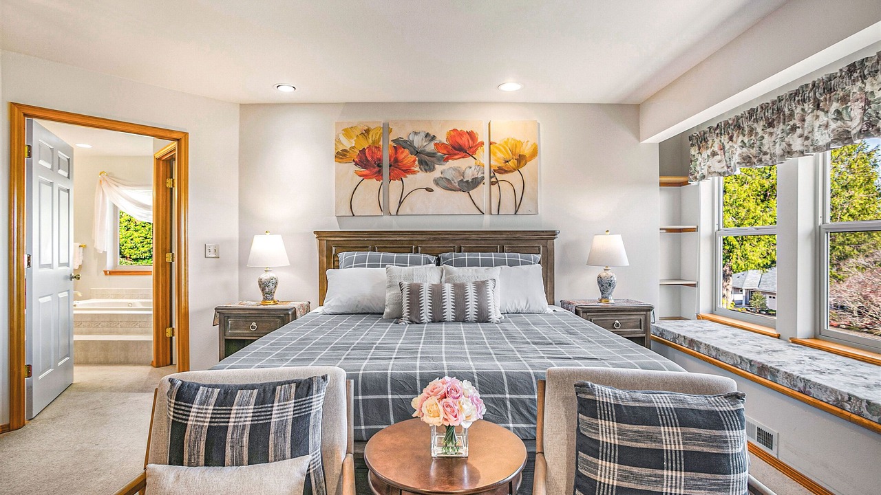 Photo of Bedroom in Port Ludlow