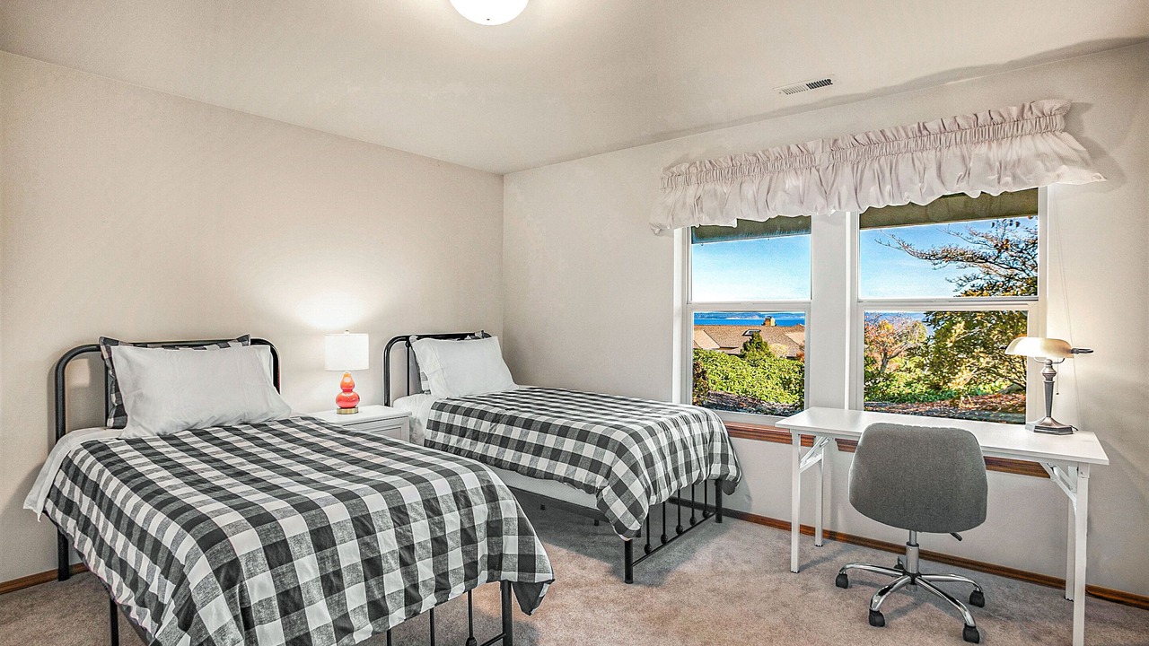 Photo of Bedroom in Port Ludlow