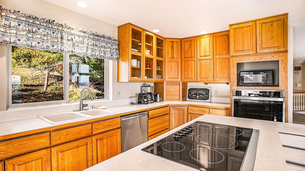 Photo of Kitchen in Port Ludlow