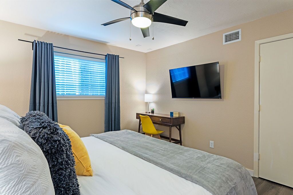 Photo of Bedroom in South Central Houston