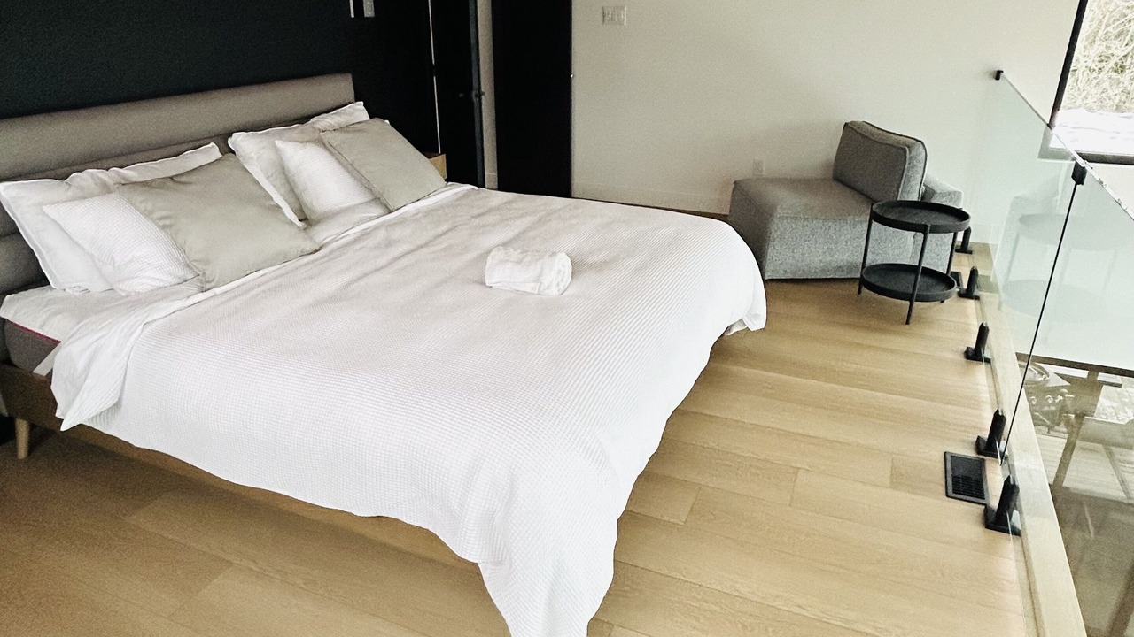 Photo of Bedroom in Les Pays-d'en-Haut Regional County Municipality