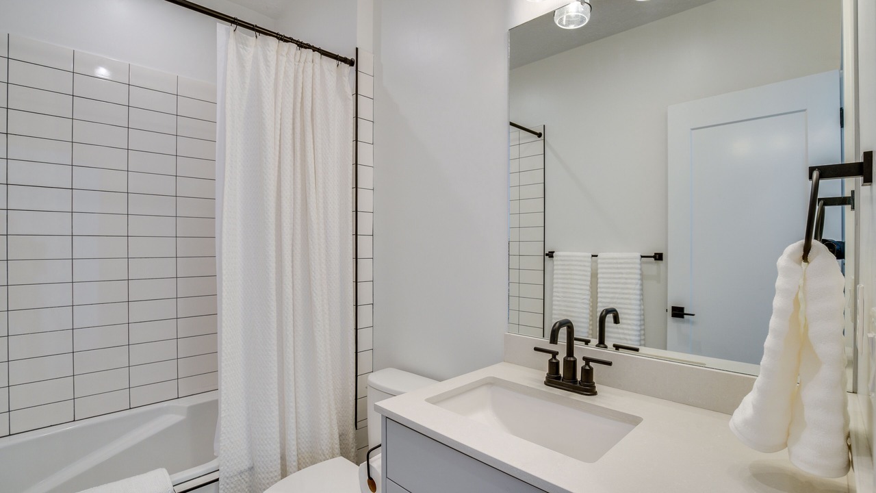 Photo of Bathroom in Central Business District