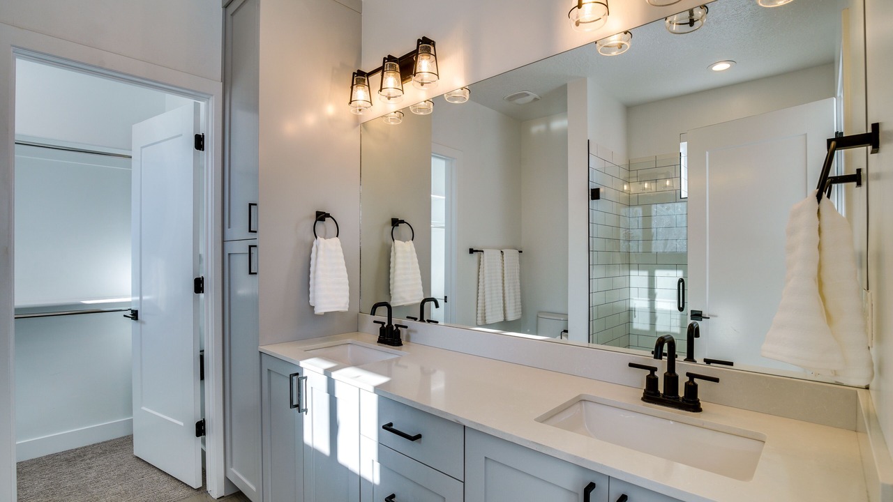 Photo of Bathroom in Central Business District