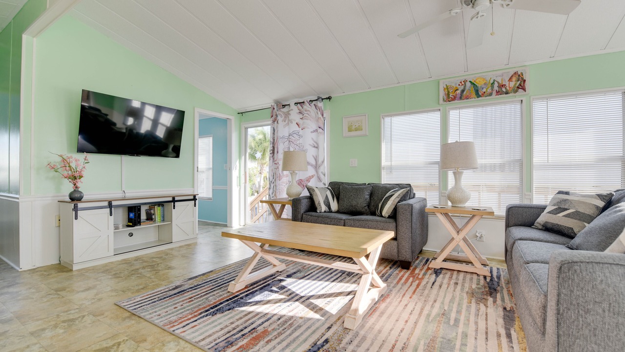 Photo of Livingroom in Cutthroat Harbor Estates