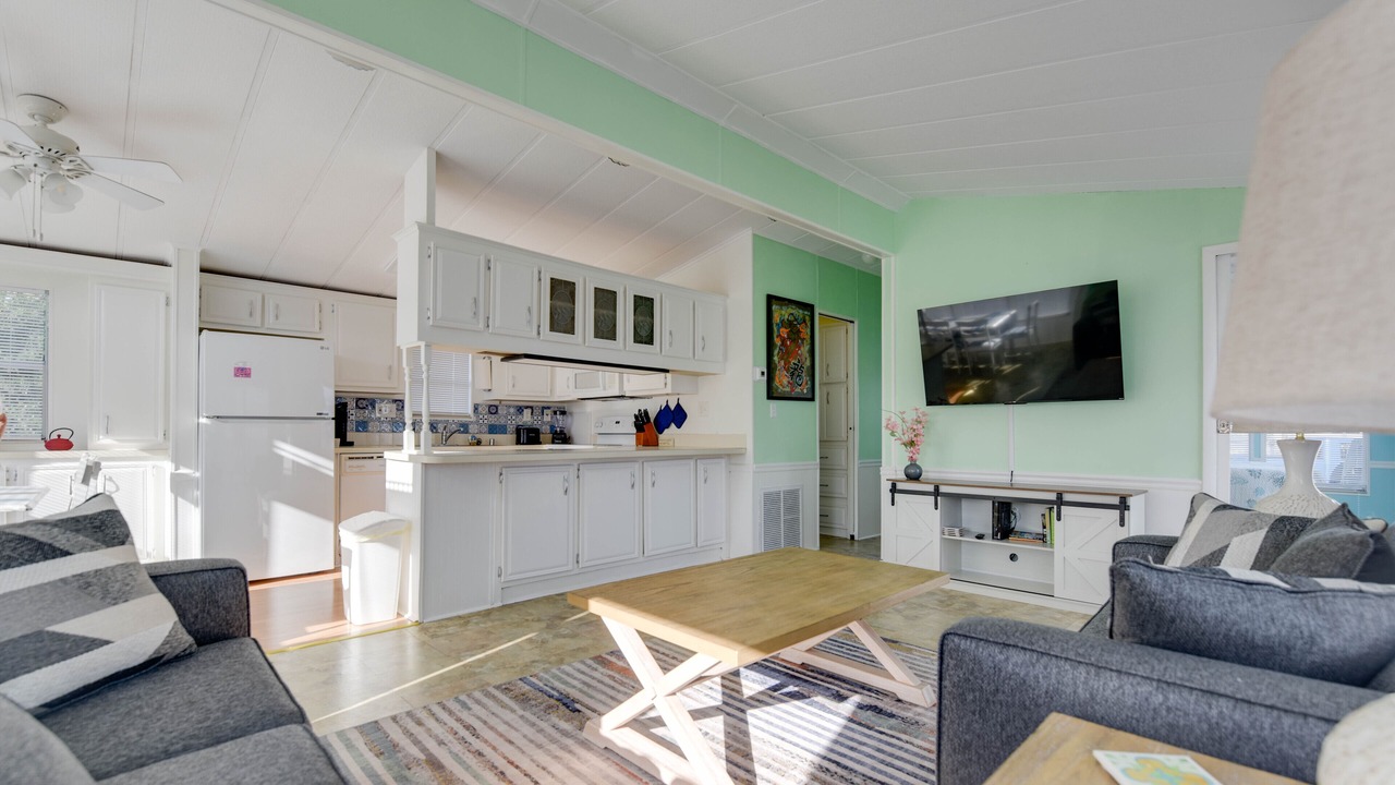 Photo of Livingroom in Cutthroat Harbor Estates