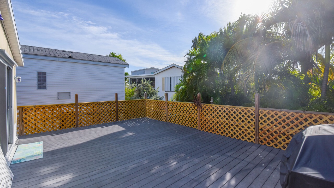 Photo of Patio Balcony in Cutthroat Harbor Estates