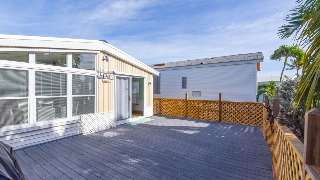 Photo of Patio Balcony in Cutthroat Harbor Estates