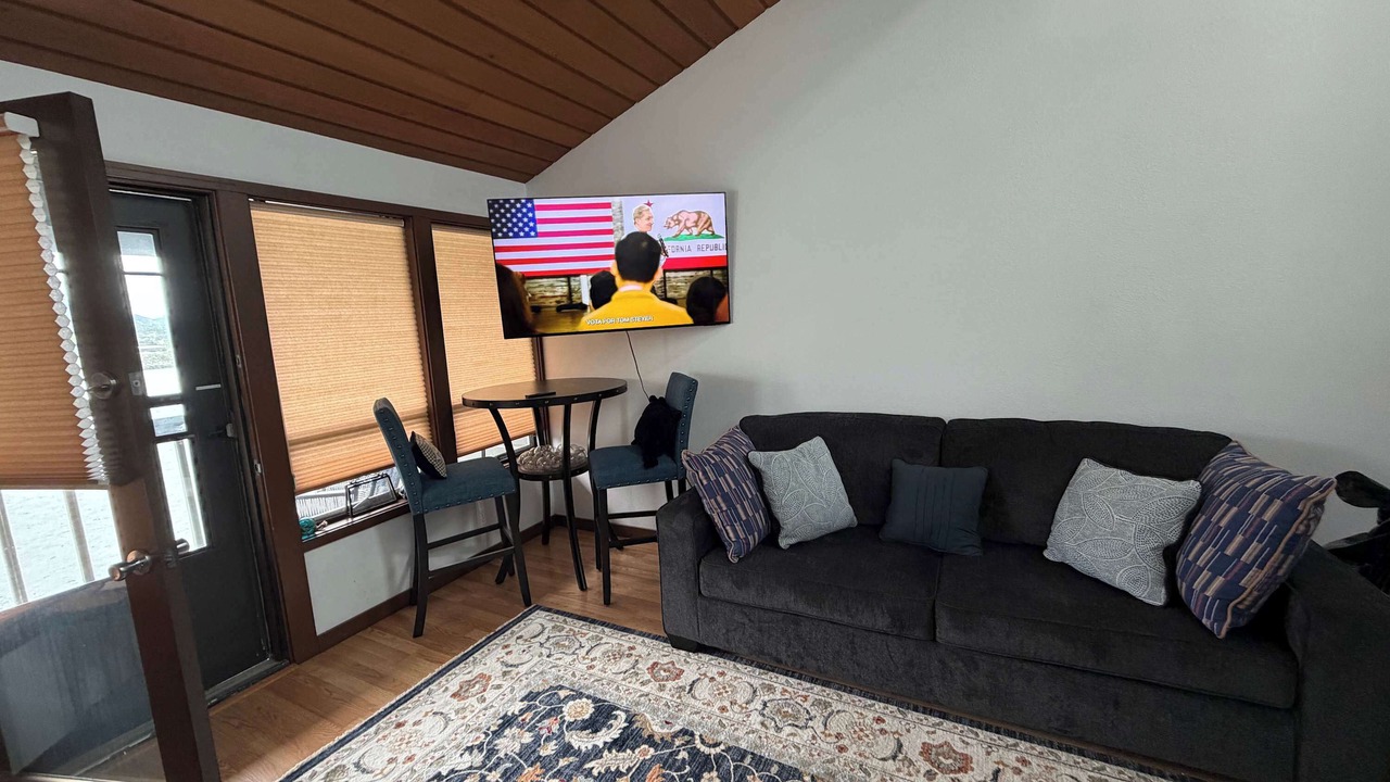Photo of Livingroom in Gold Beach