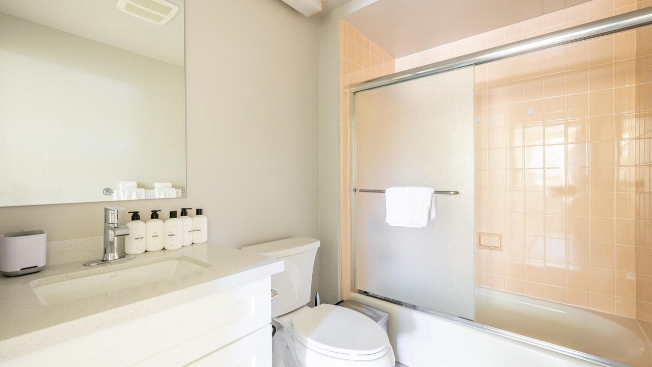 Photo of Bathroom in Mountain View