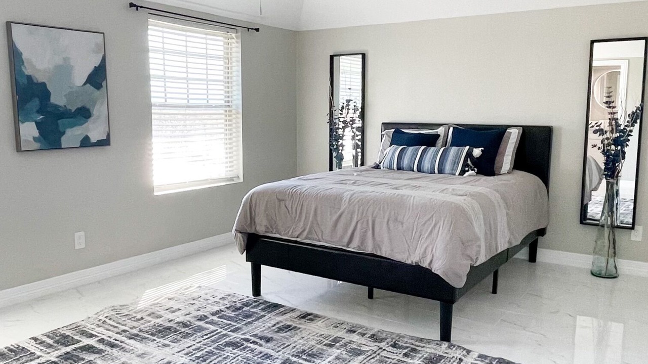 Photo of Bedroom in Grand Prairie