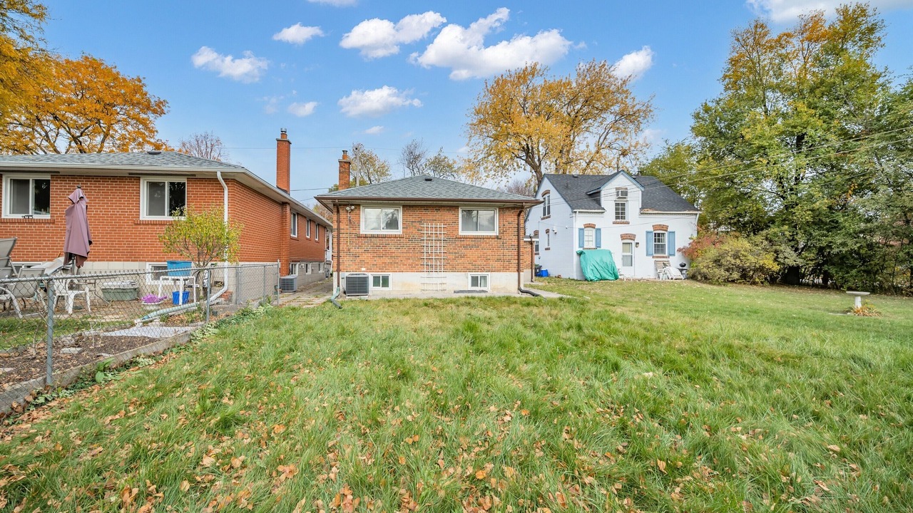 Photo of Outdoor in Newtonbrook