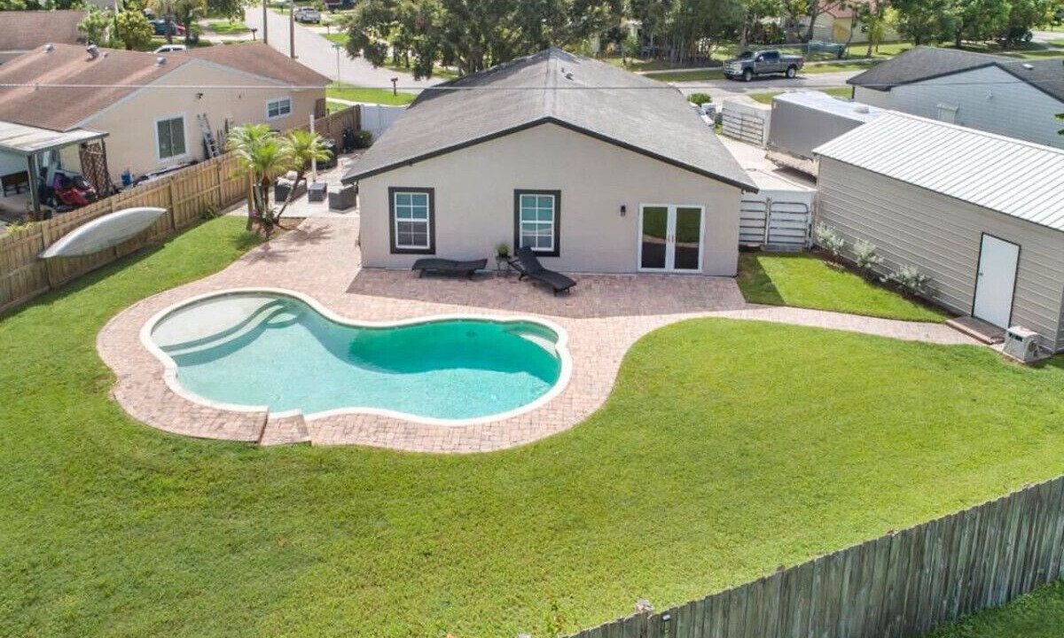 Photo of Outdoor in Royal Palm Beach