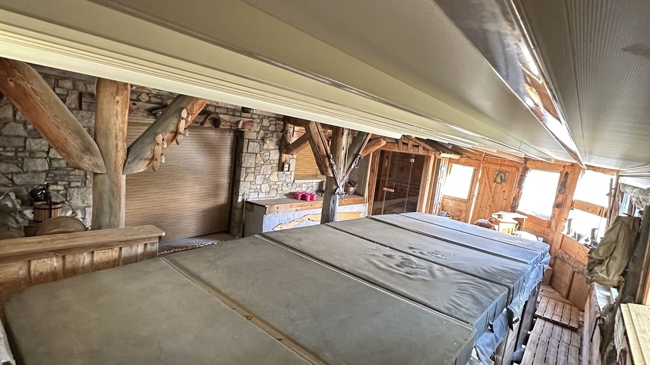 Photo of Others in Superbolquere