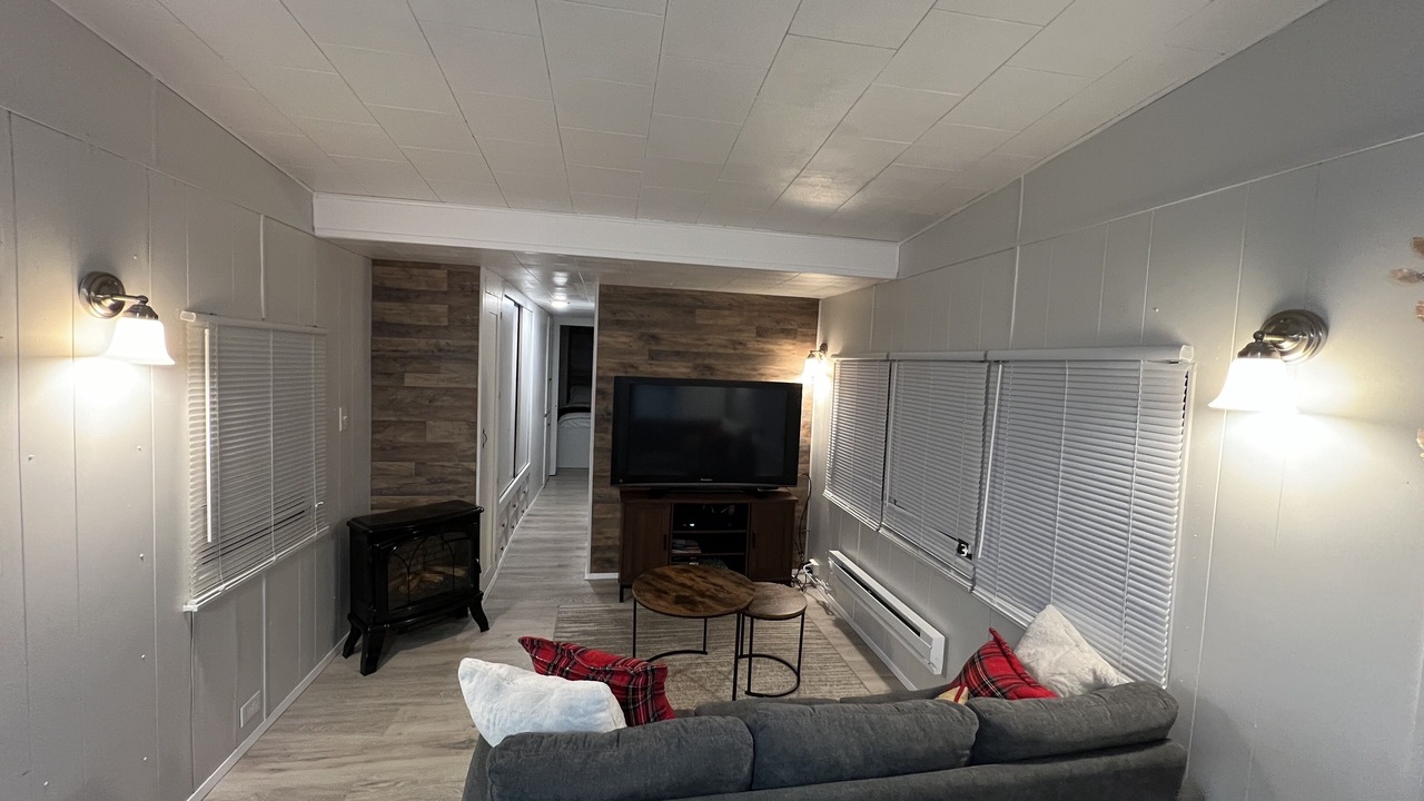 Photo of Livingroom in Marietta-Alderwood