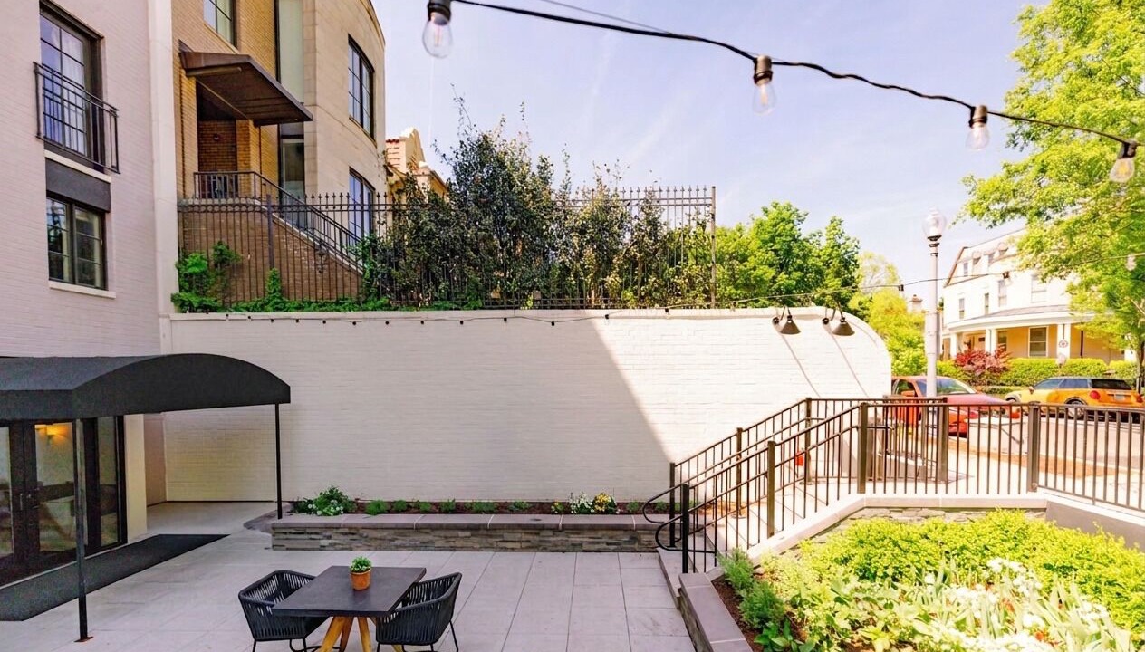 Photo of Outdoor in Kalorama Heights