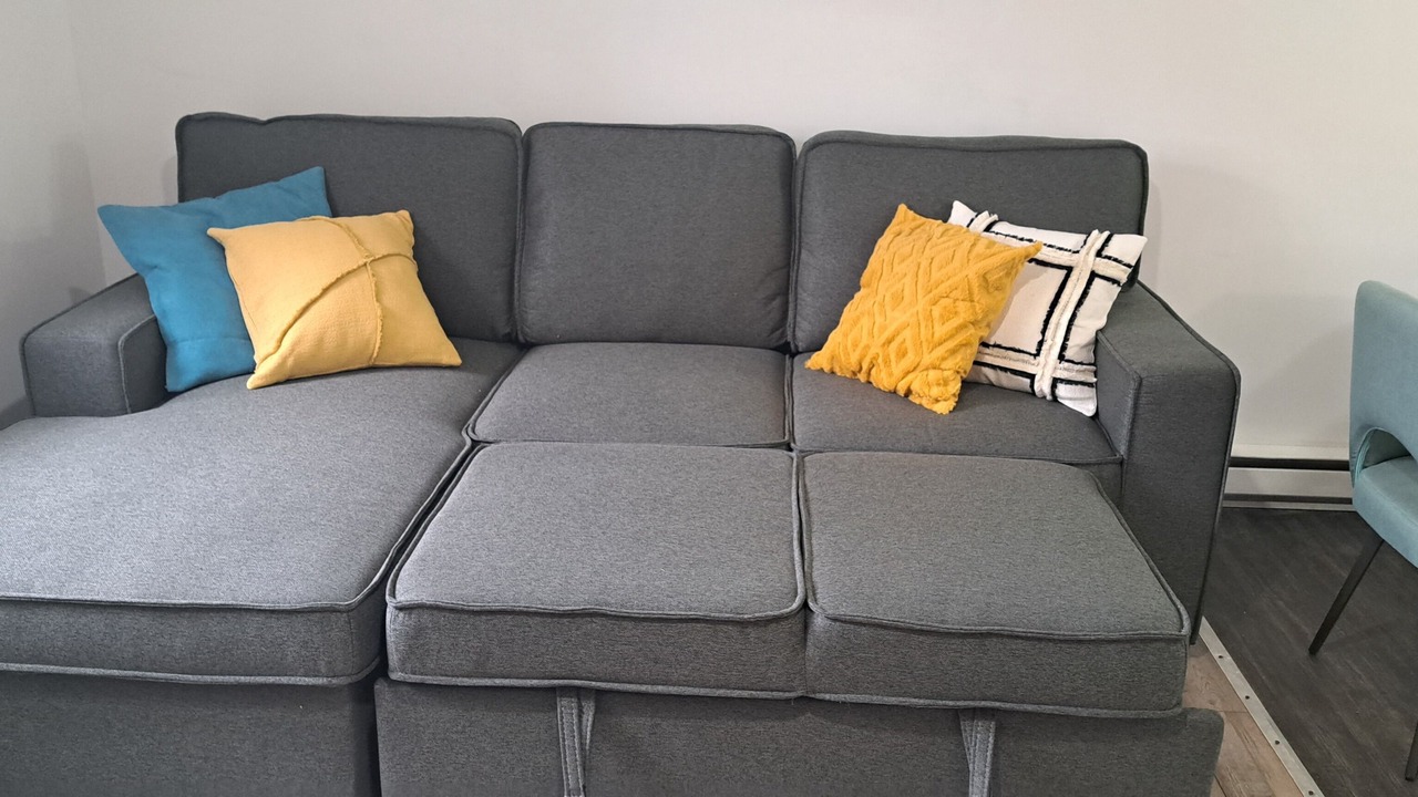 Photo of Livingroom in Hull
