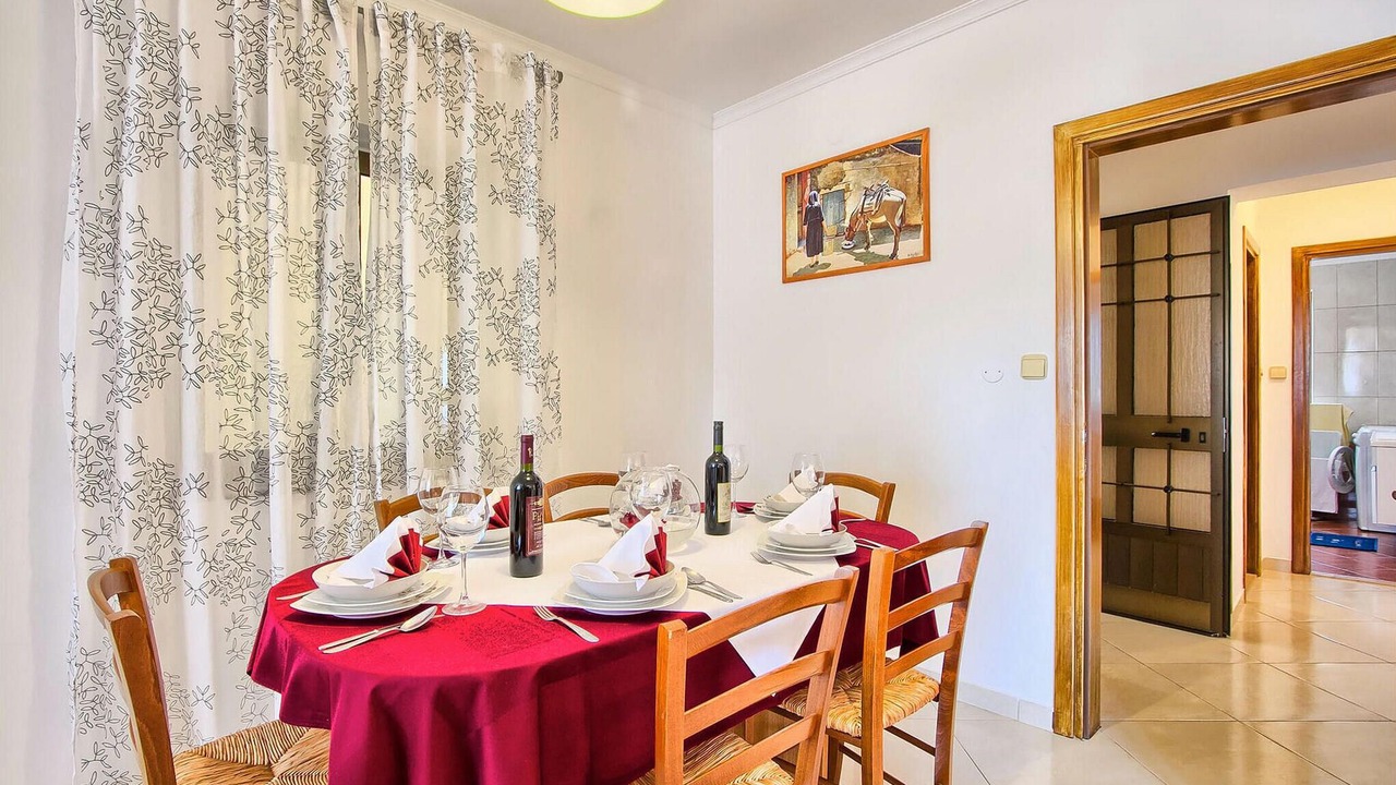 Photo of Bedroom in Tinjan