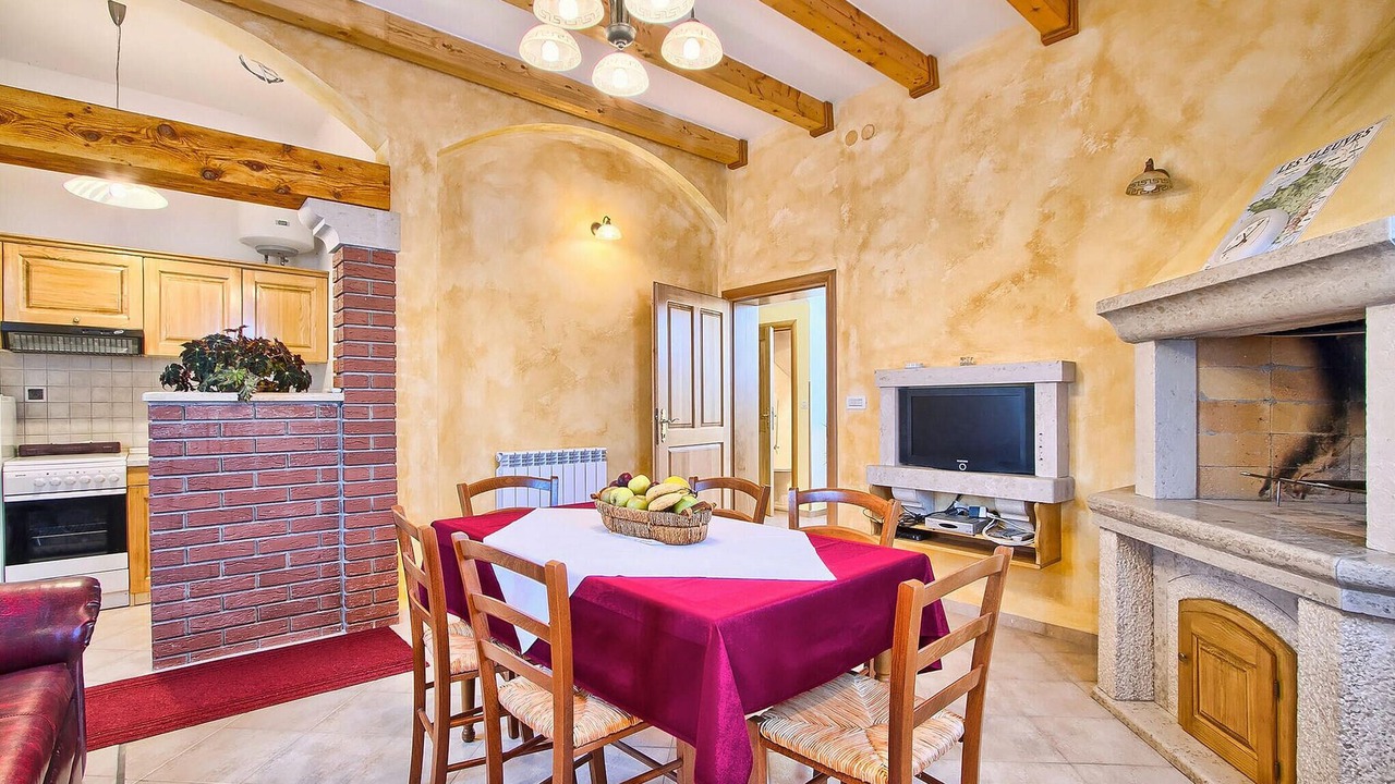 Photo of Bedroom in Tinjan