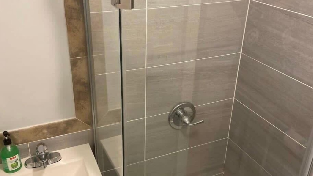 Photo of Bathroom in East Ocean View