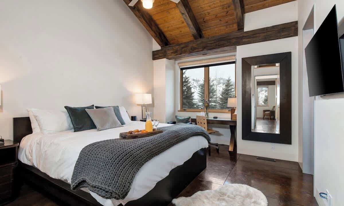 Photo of Bedroom in Twin Creeks