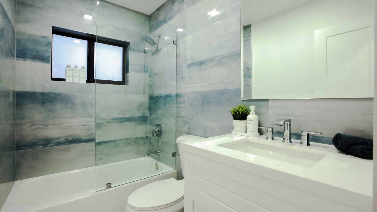 Photo of Bathroom in Tamiami