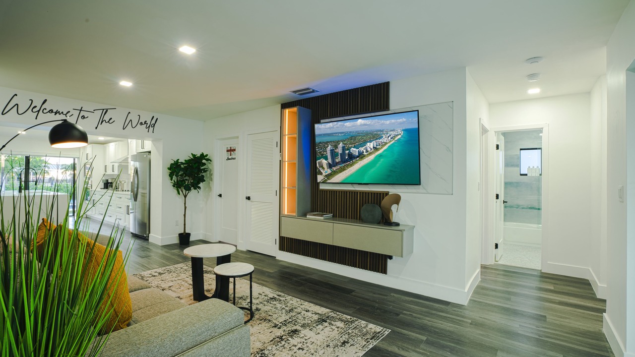 Photo of Livingroom in Tamiami