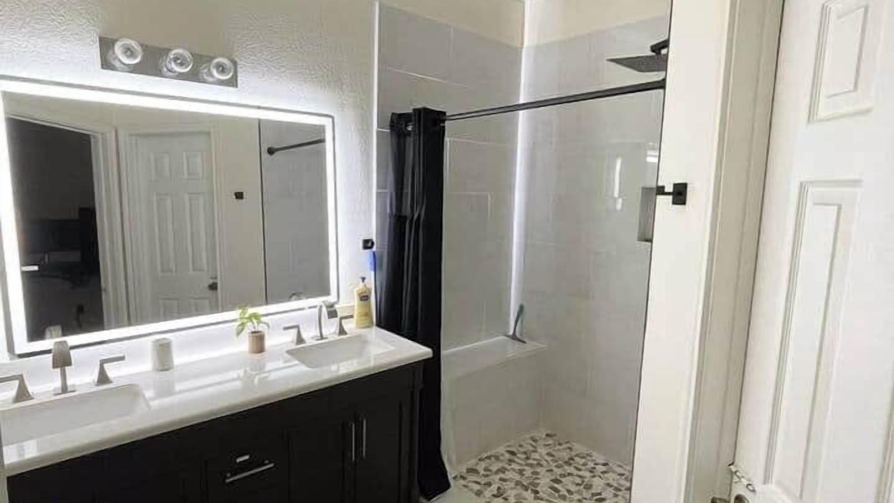 Photo of Bathroom in San Marcos
