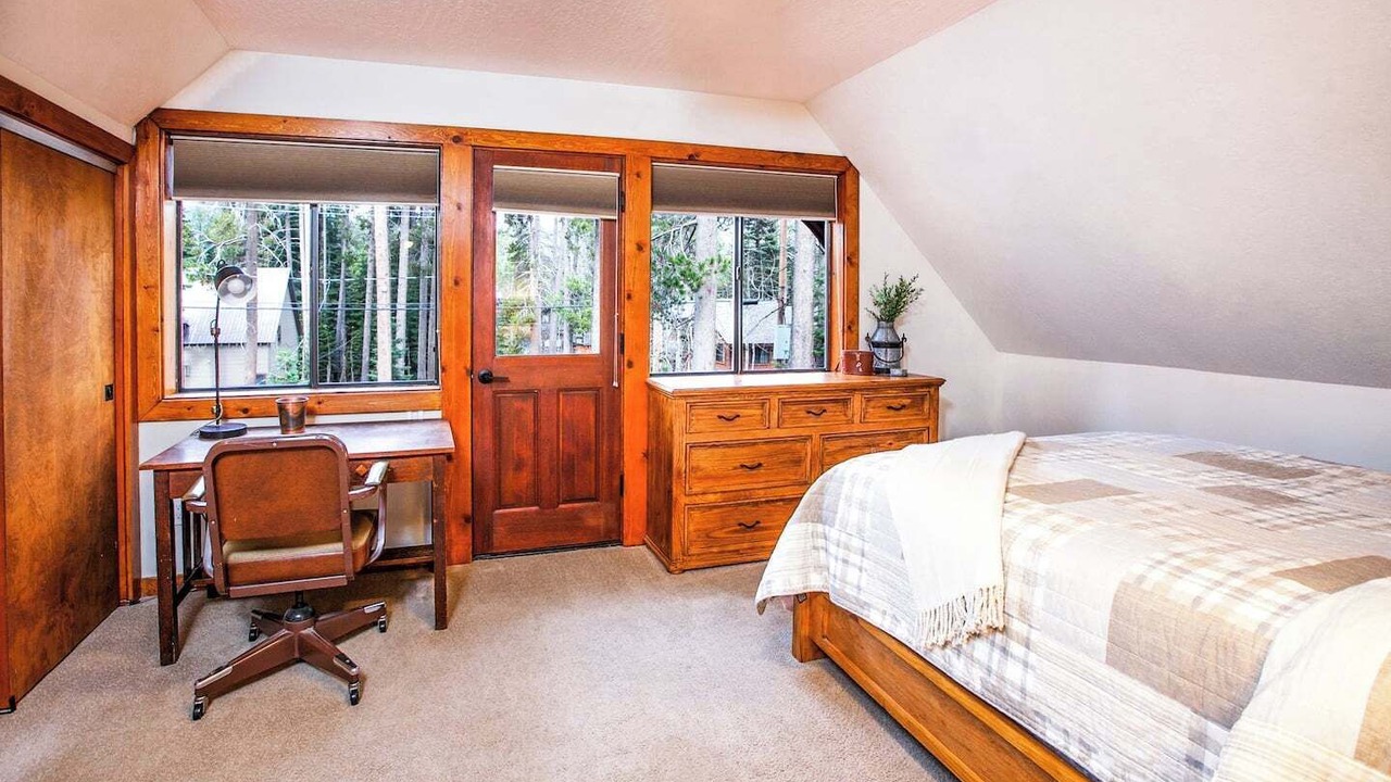 Photo of Patio Balcony in Donner Lake Woods