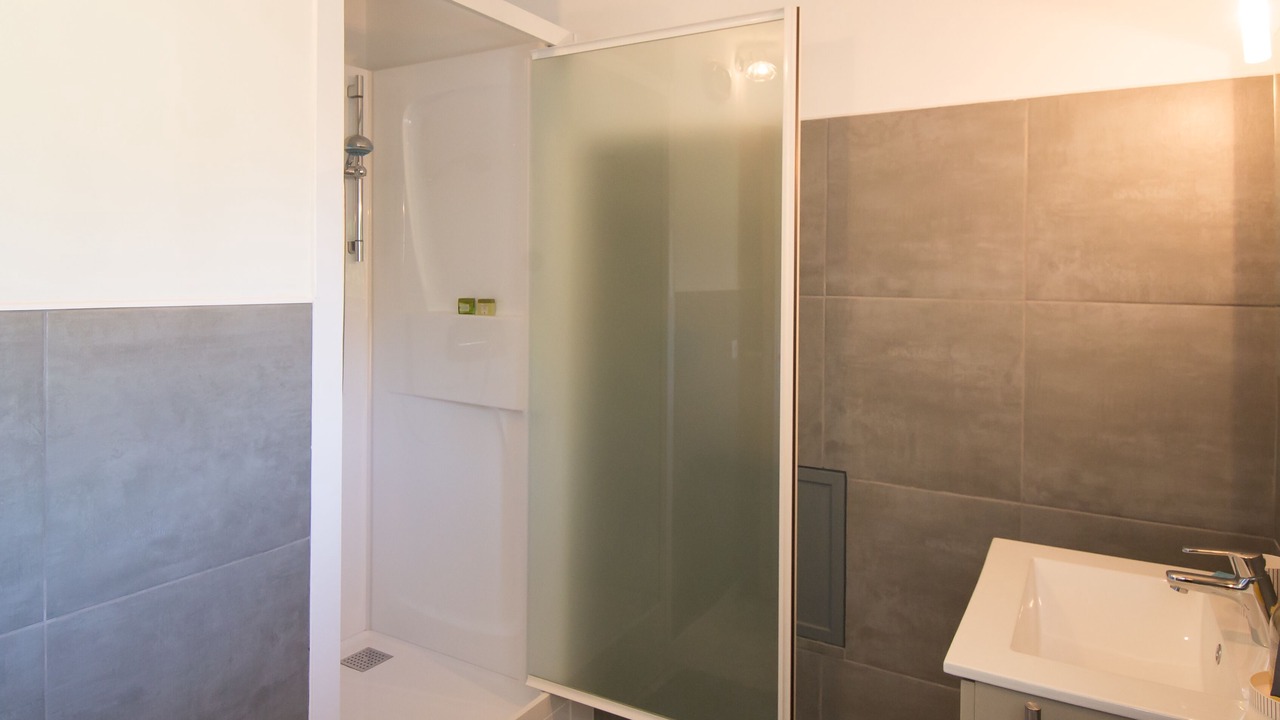 Photo of Bathroom in Compertrix