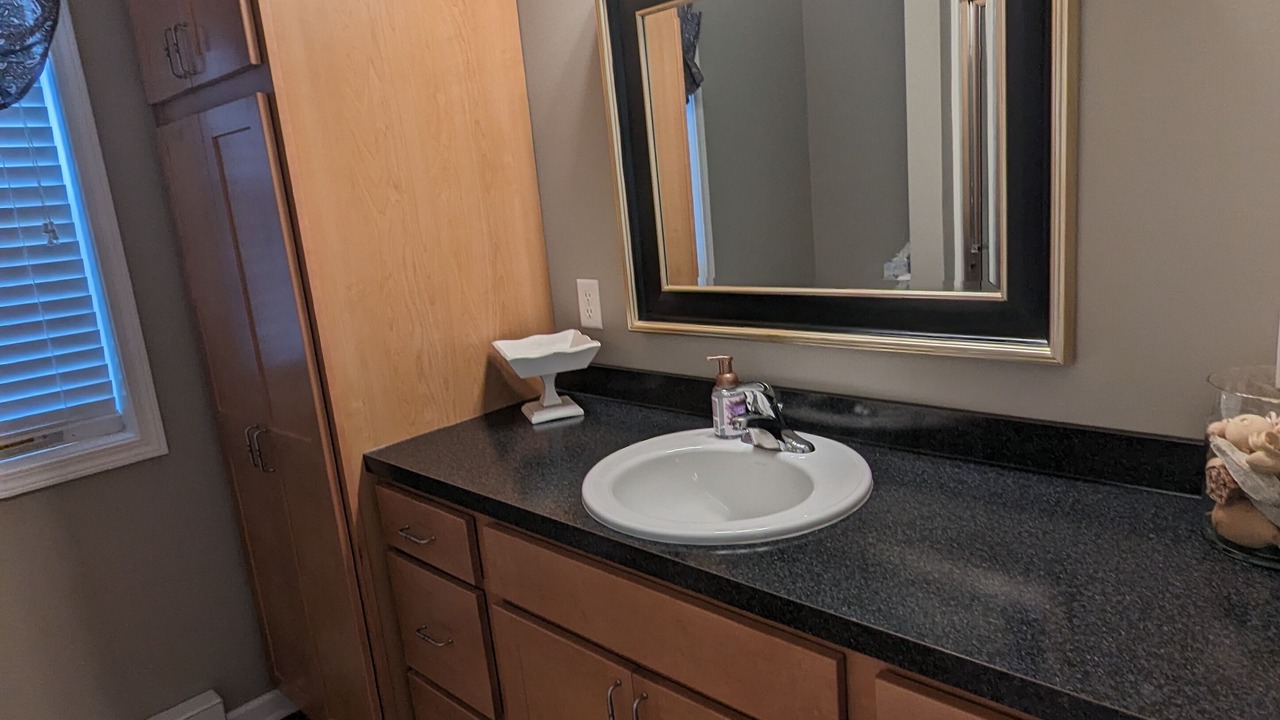 Photo of Bathroom in Clay