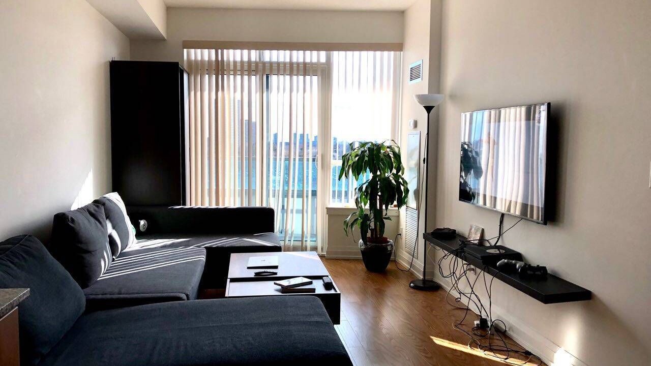 Photo of Livingroom in Thornhill