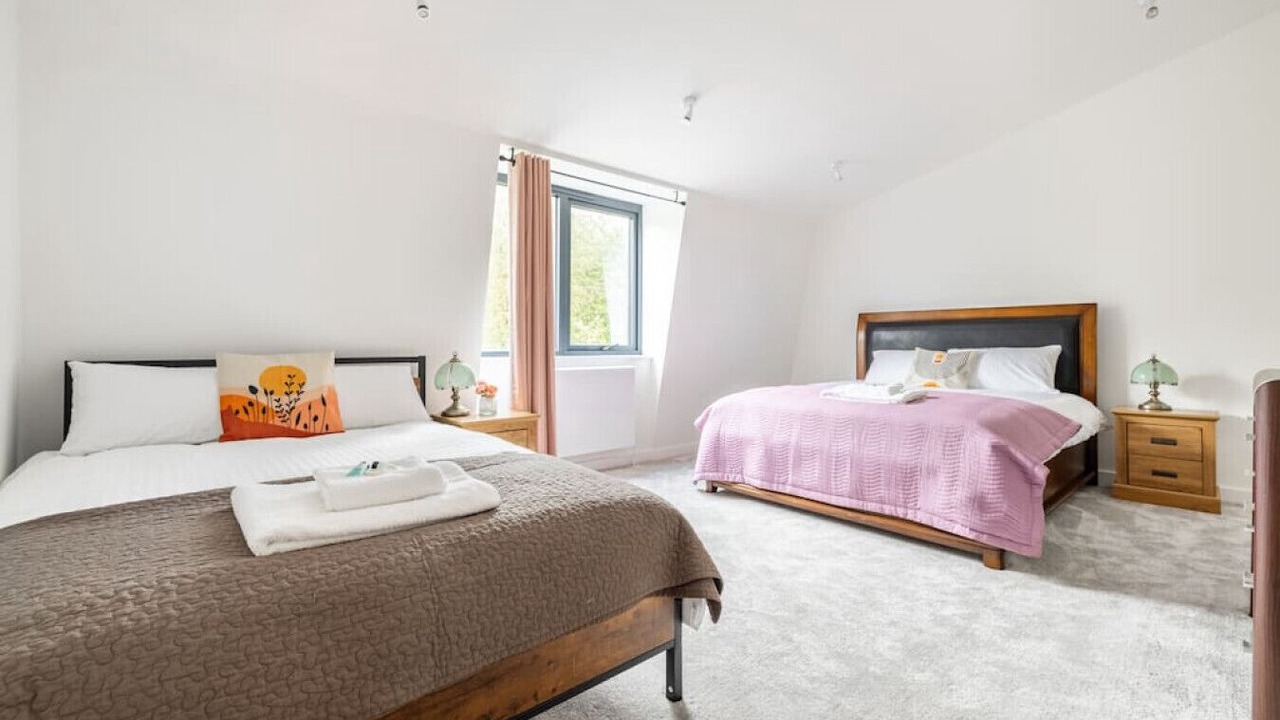 Photo of Others in Redlynch