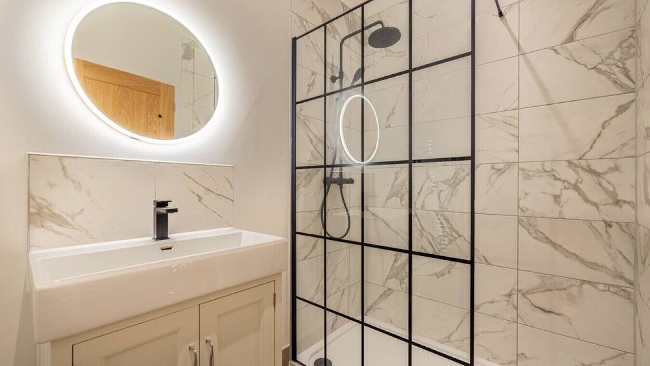 Photo of Others in Redlynch