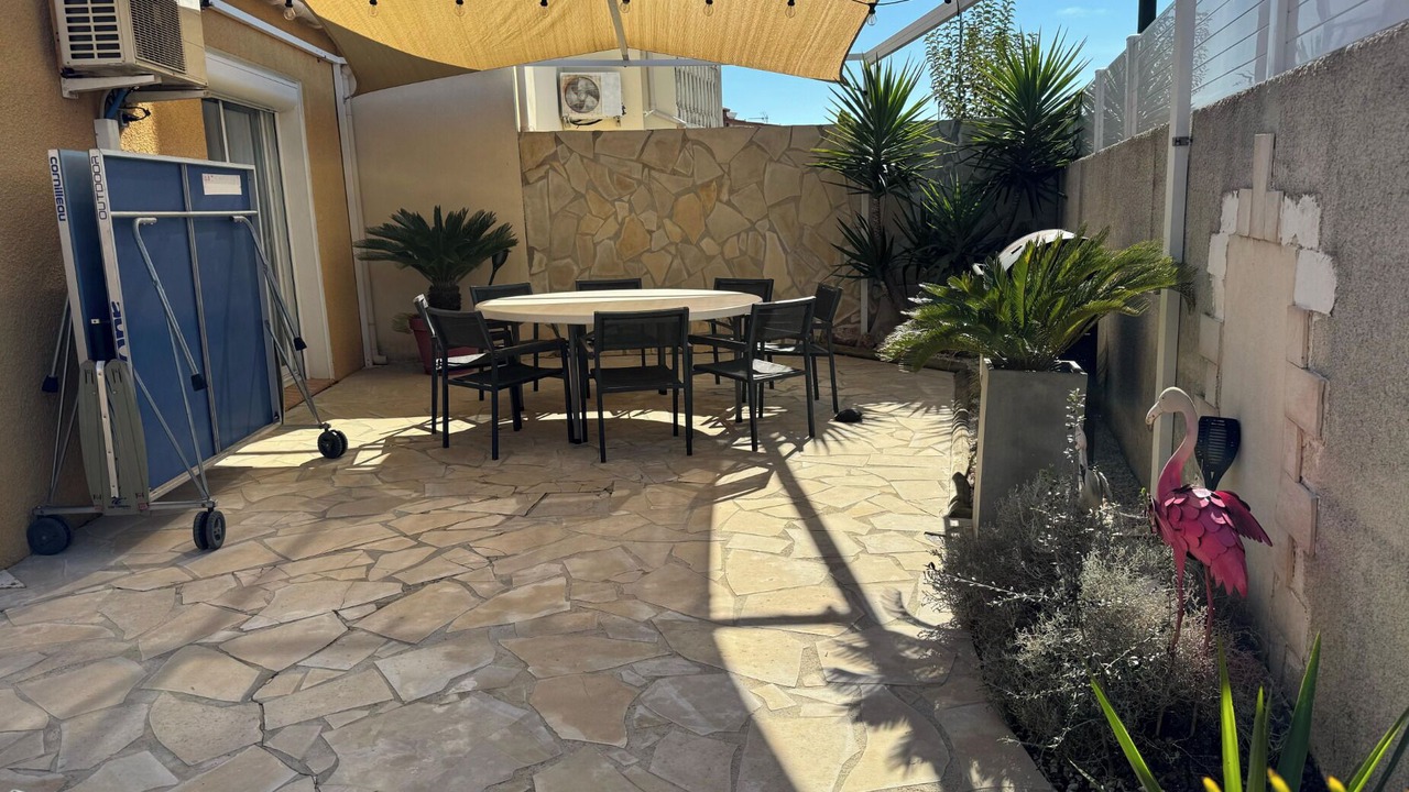 Photo of Outdoor in Bessan