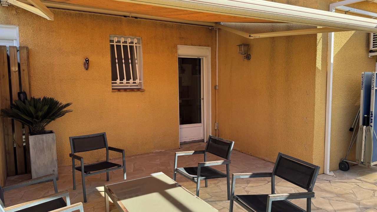 Photo of Patio Balcony in Bessan