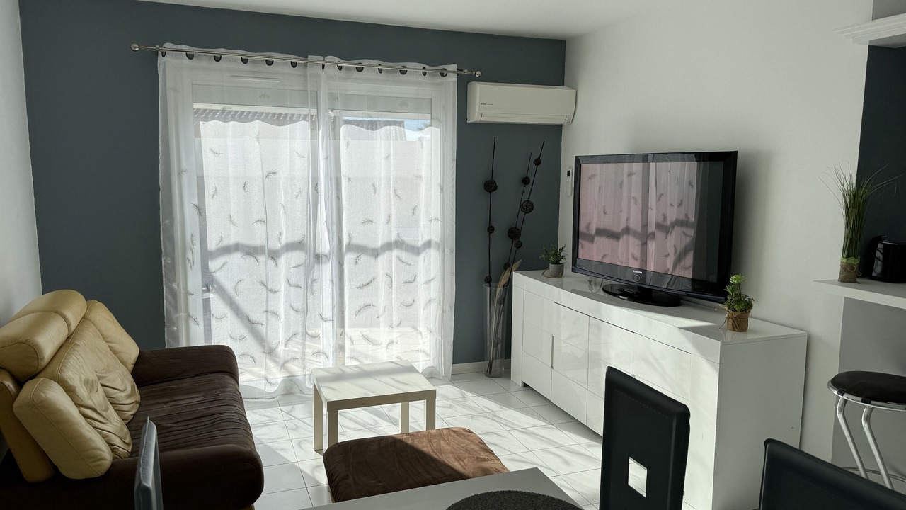 Photo of Livingroom in Bessan