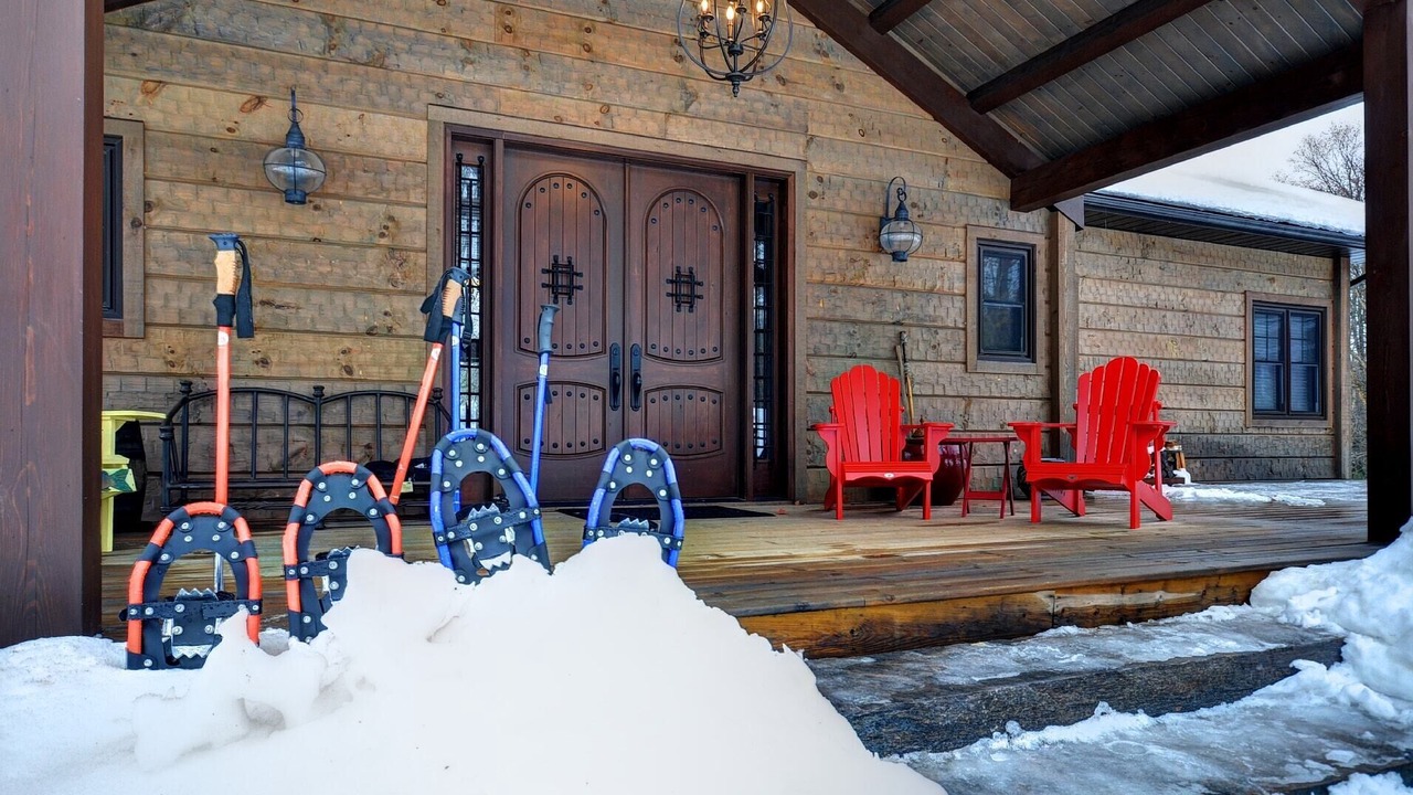 Photo of Patio Balcony in Eagle Lake