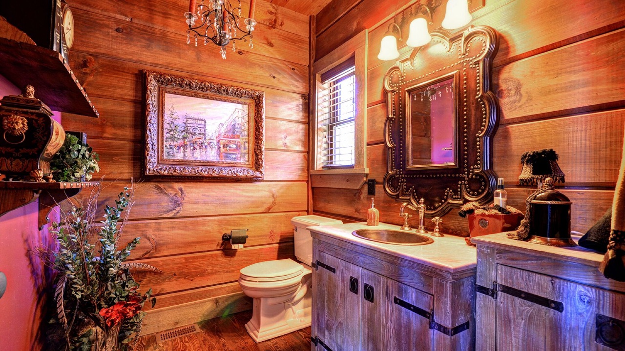 Photo of Bathroom in Eagle Lake