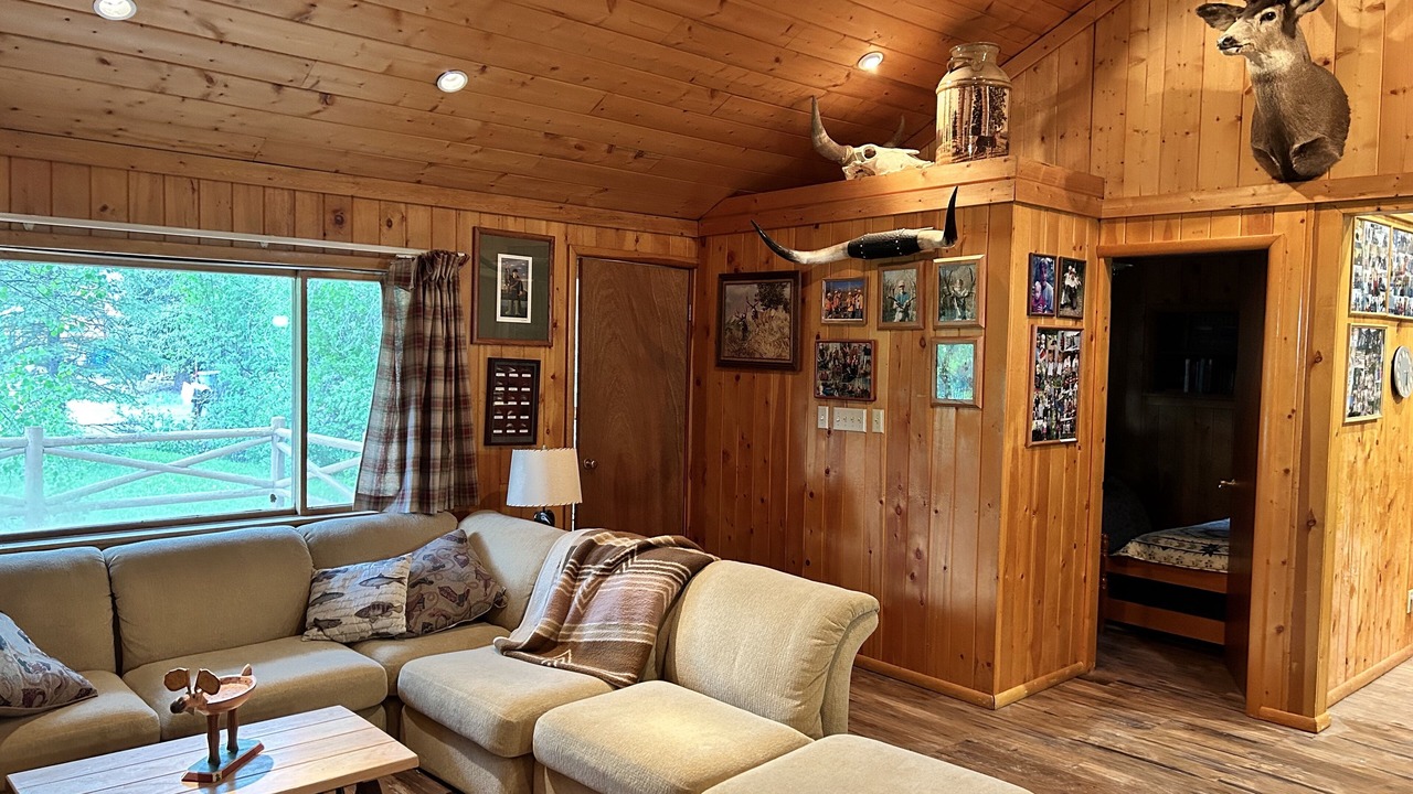 Photo of Livingroom in Kamas
