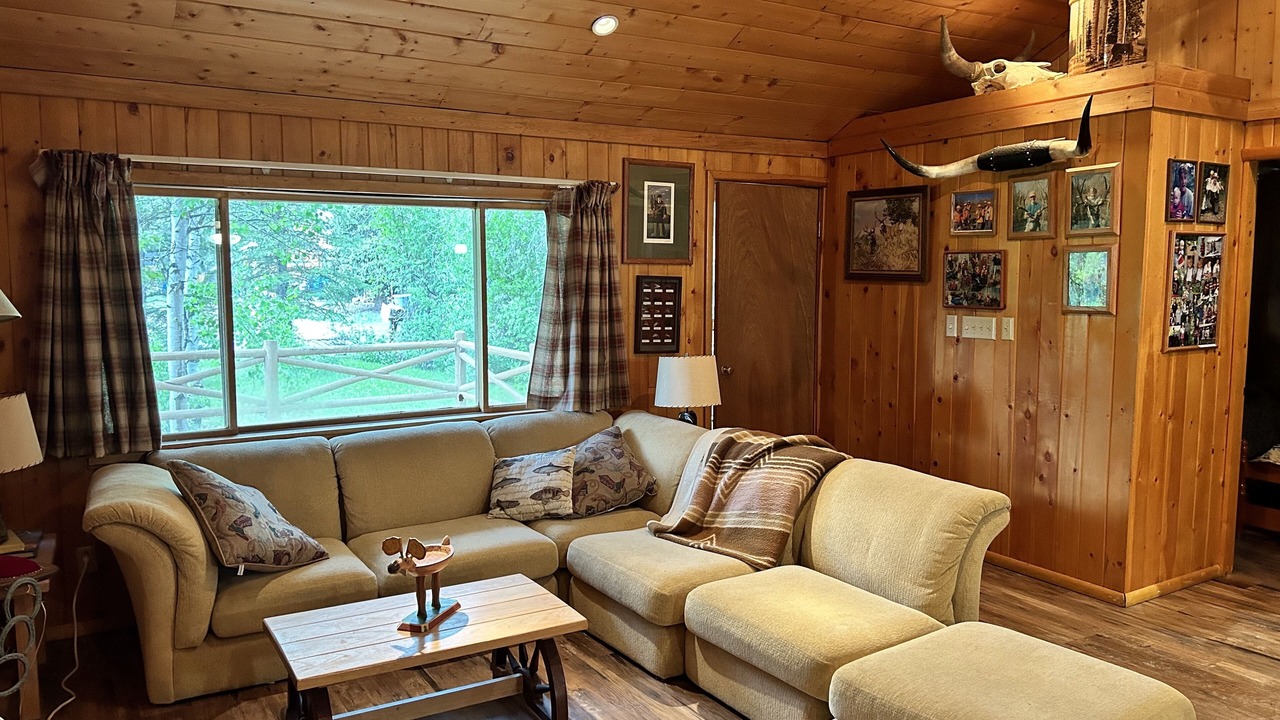 Photo of Livingroom in Kamas