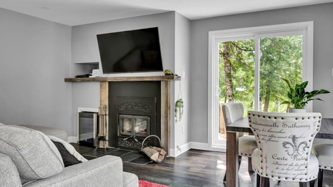 Photo of Livingroom in Duhamel
