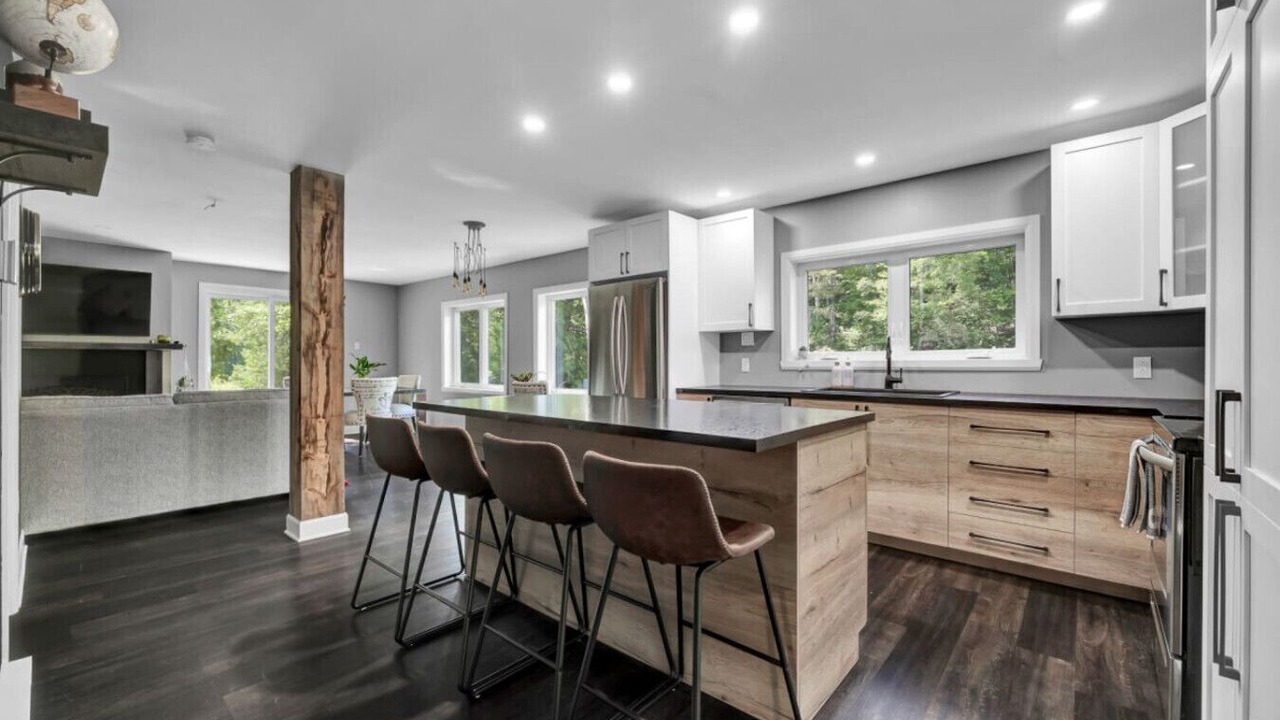 Photo of Kitchen in Duhamel