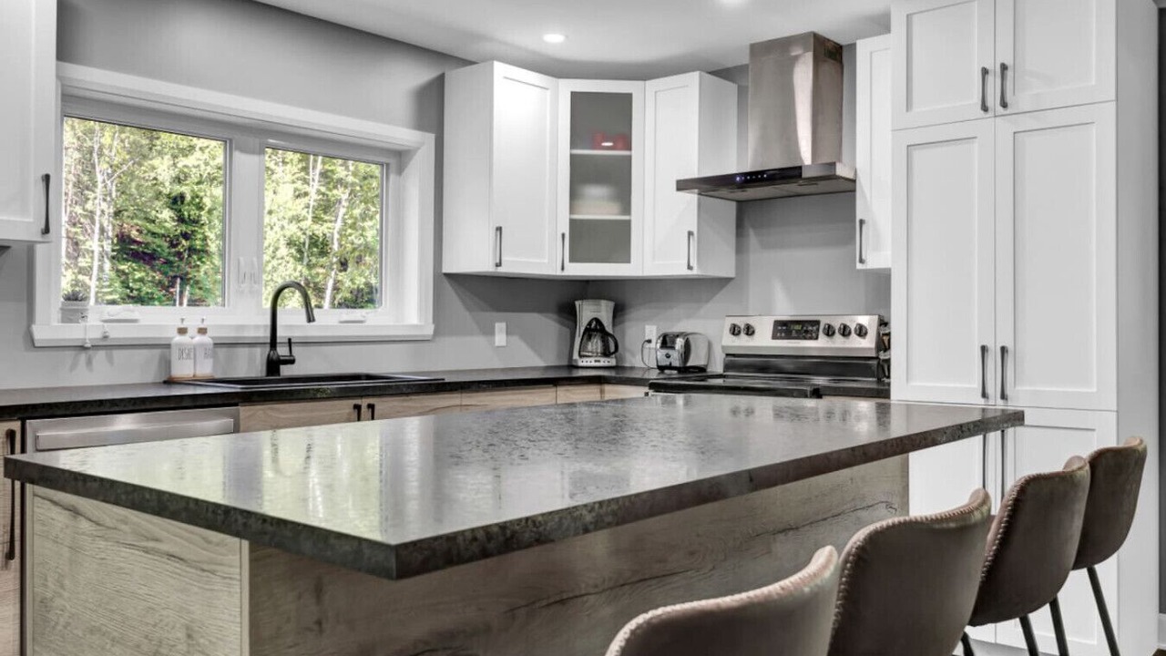 Photo of Kitchen in Duhamel